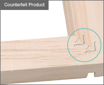 【Counterfeit Product】The back side is glued together with a staple-like fastener.